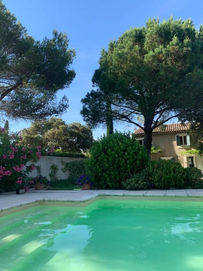 Maison Les Chenes Frühstückspension Eygalières